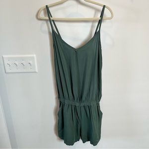 Splendid Woven Romper Camp Green Size Large